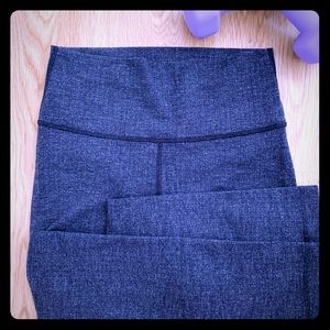 Lululemon leggings size 6